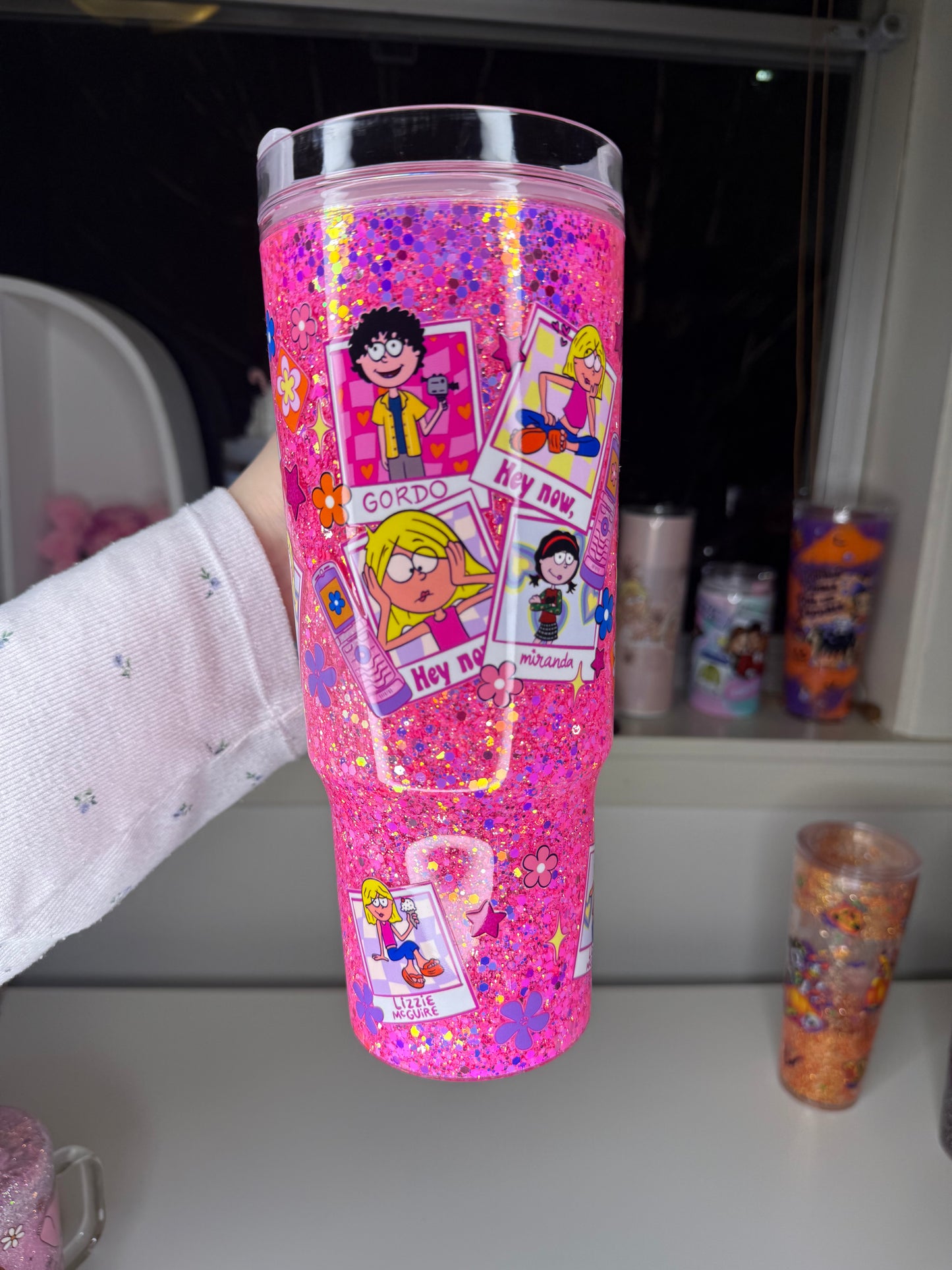Lizzie 40oz Acrylic Snowglobe