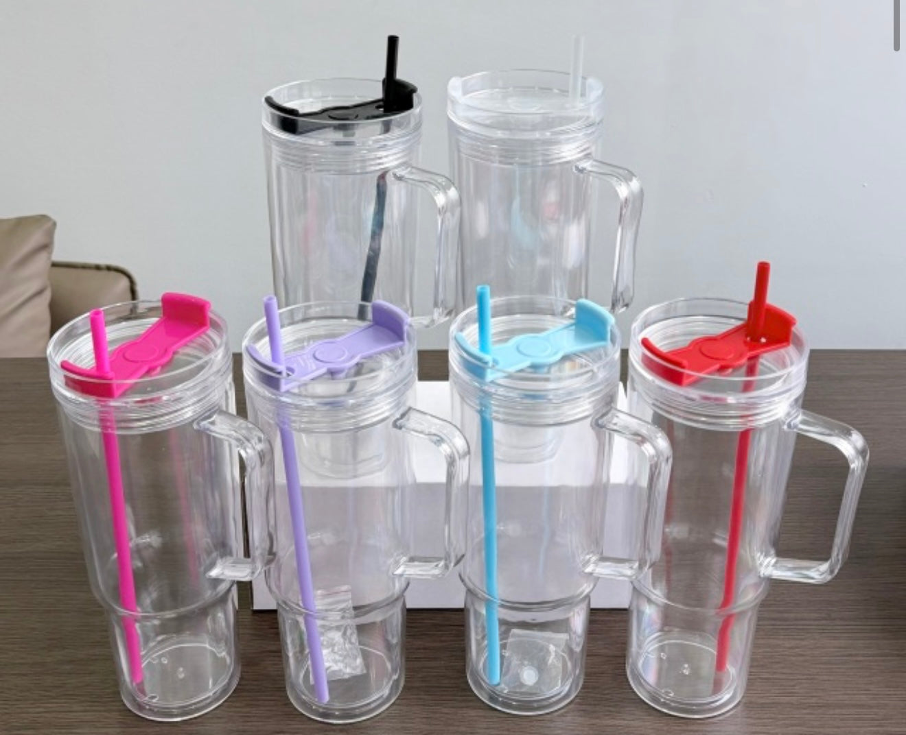 40oz Acrylic Snowglobe Tumbler Coloured Lid