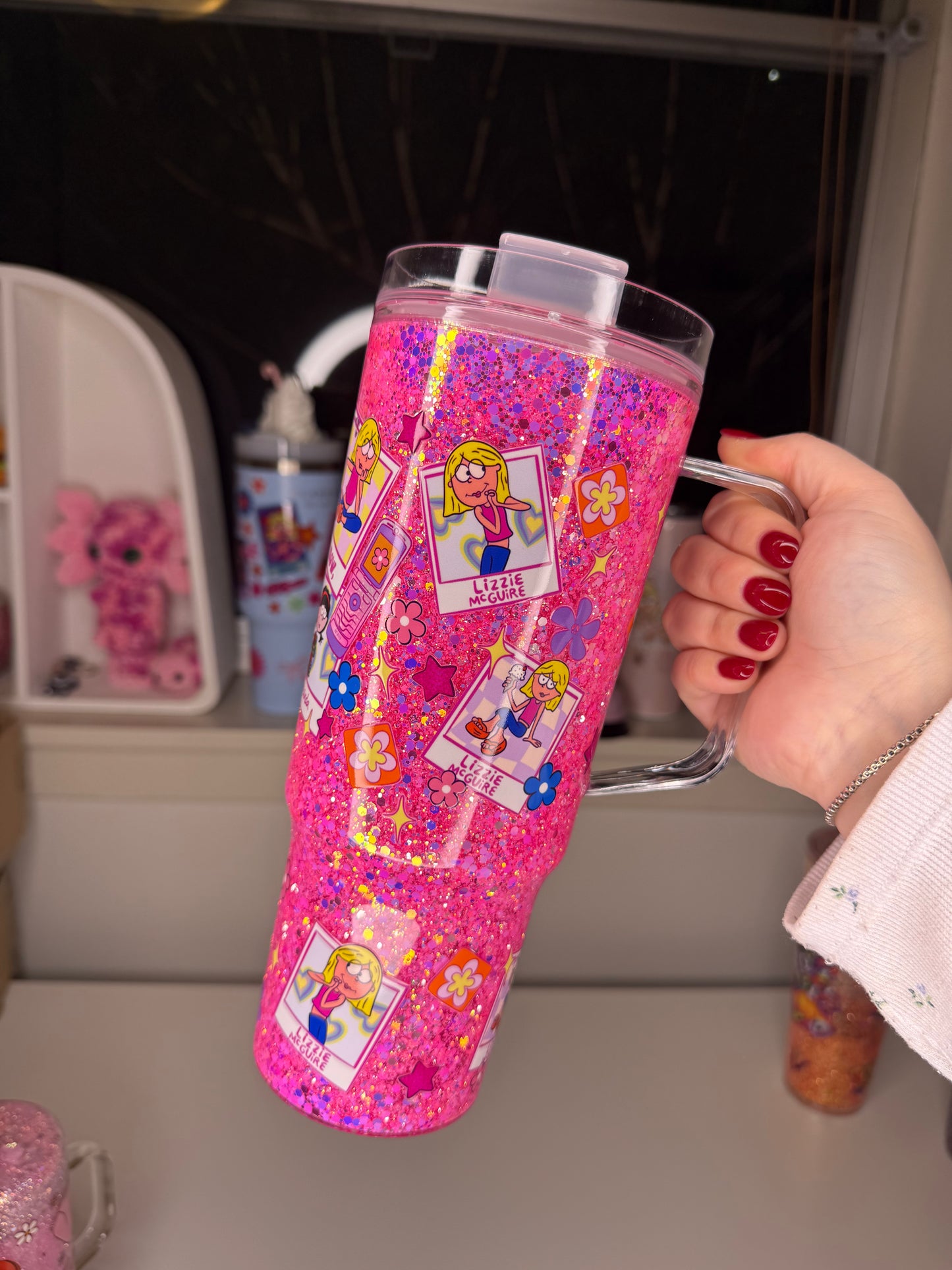 Lizzie 40oz Acrylic Snowglobe