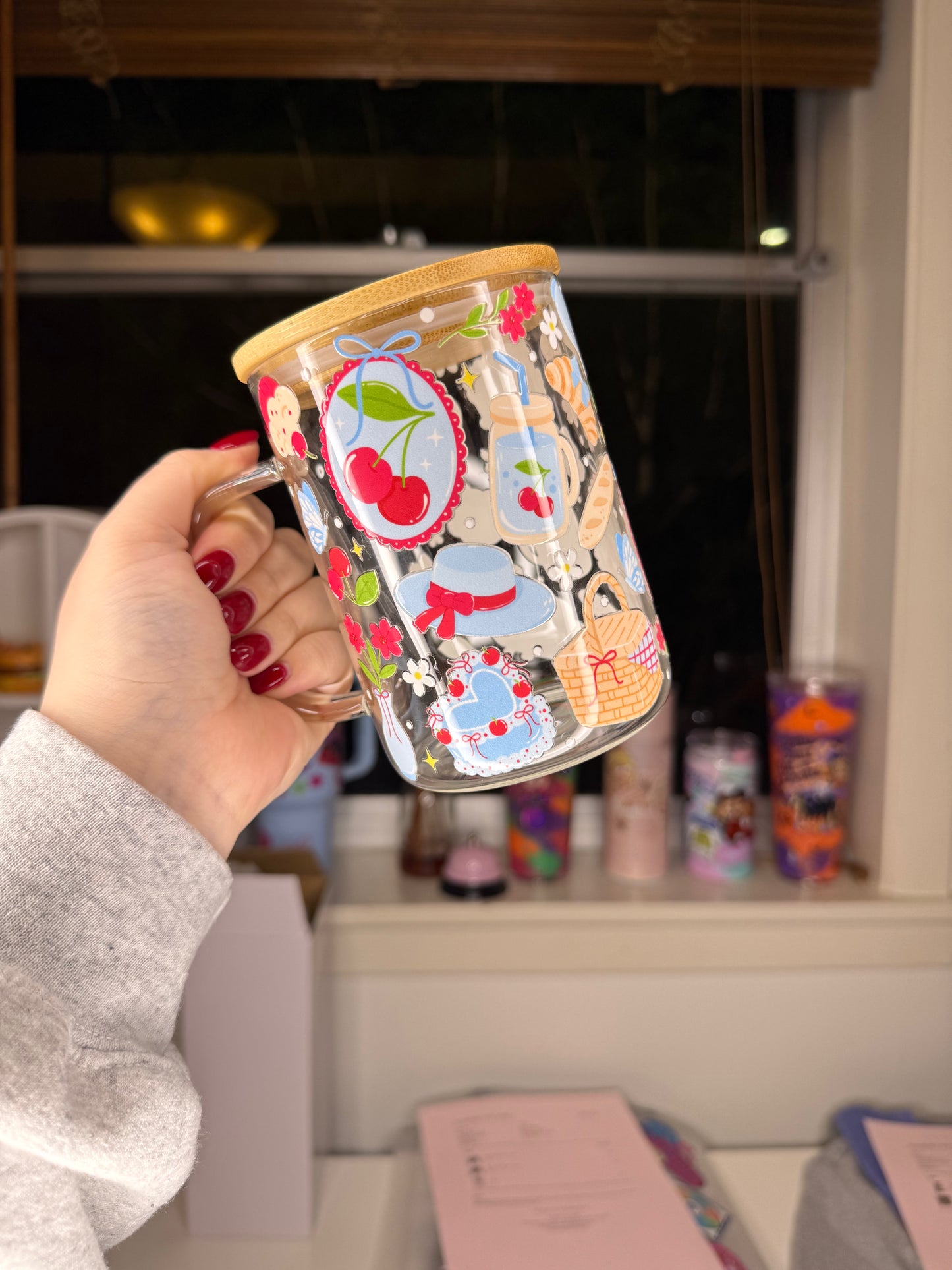 17oz Yellow Glass Mug Cherry Picnic Scene