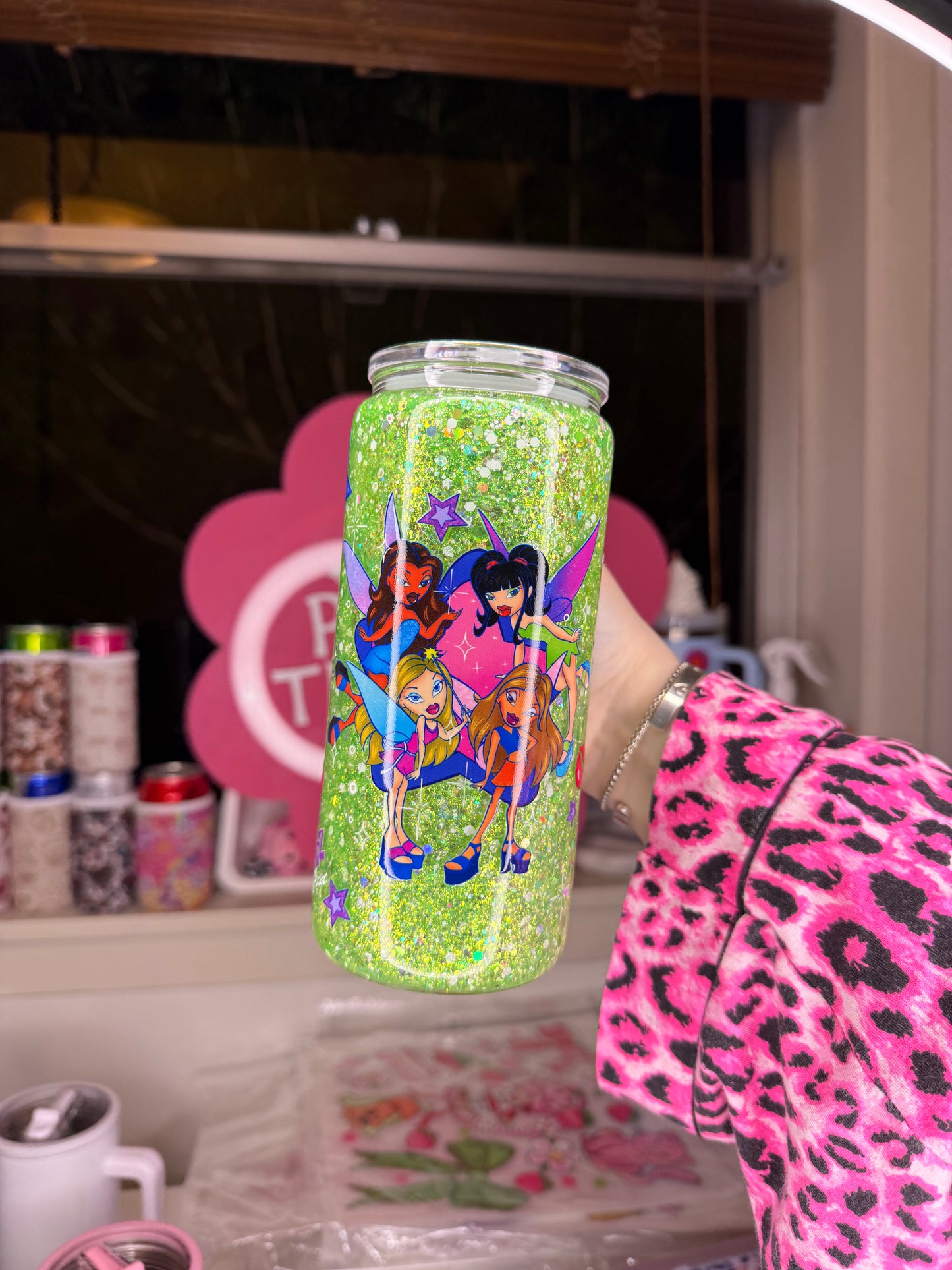 Fashion Pixies 16oz Glass Handle